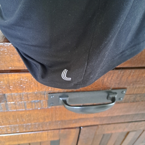 Lole Black V-neck Performance Tee Small Women's Short Sleeved Active T-shirt - Picture 7 of 10